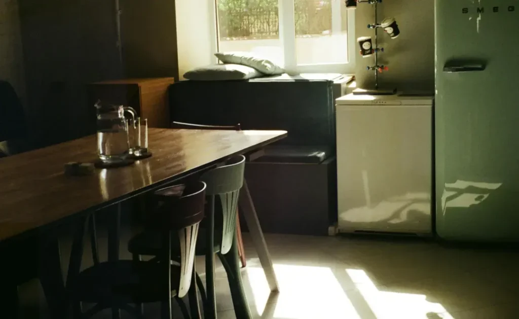 Building a Strong Brand Identity Through Design